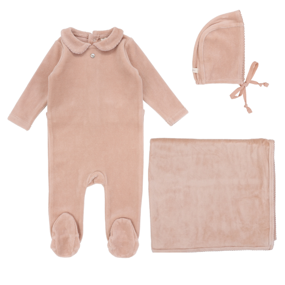 Lilette Velour Collar Layette Set