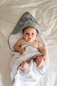 Elys & Co Printed Hooded Towel and Washcloth Set - Blue Cherry