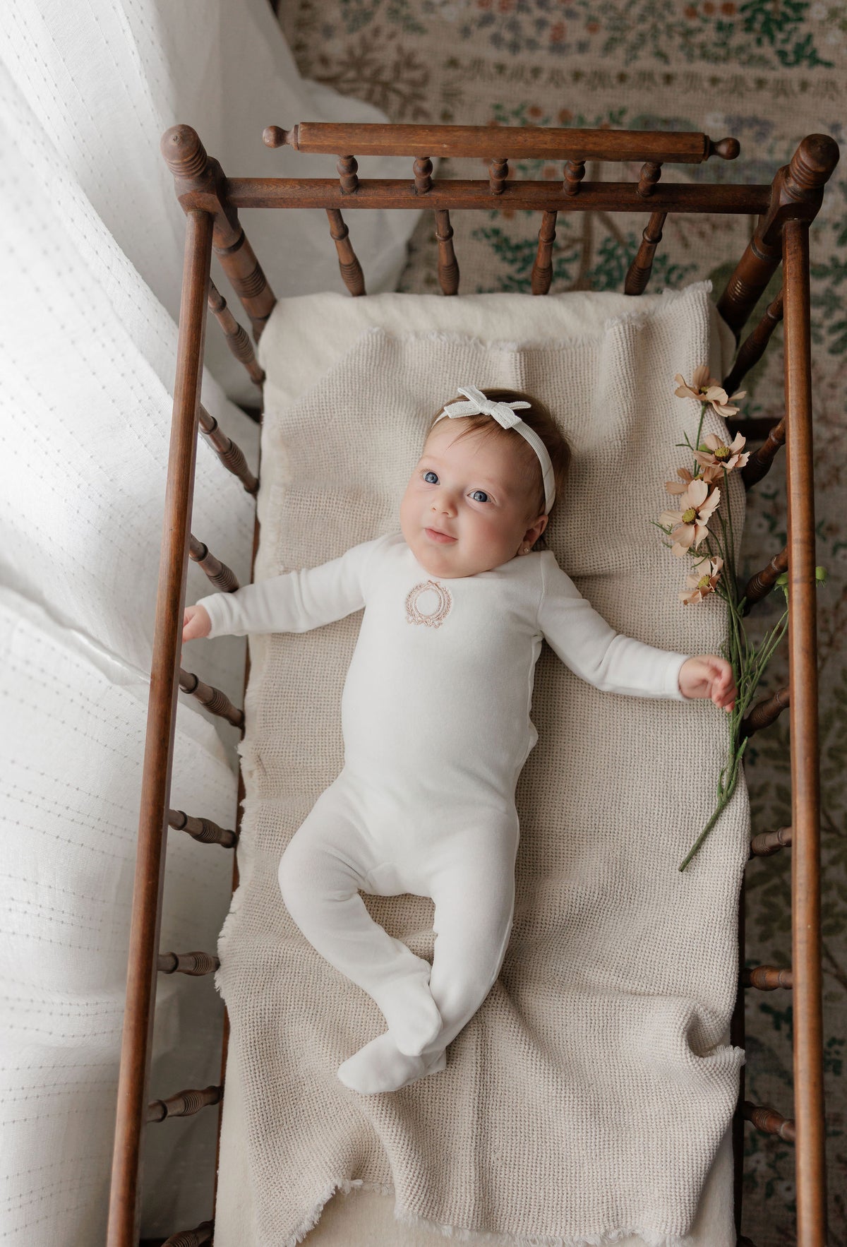 Aurora Metallic Crest Footie & Bonnet - Ivory Girl