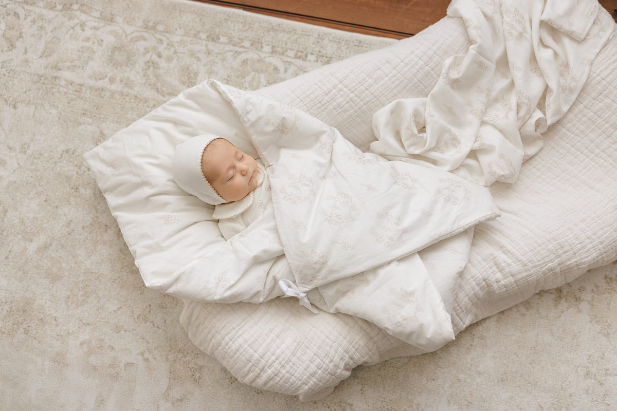 Peluche Botanical Baby Wrap Playmat - Taupe