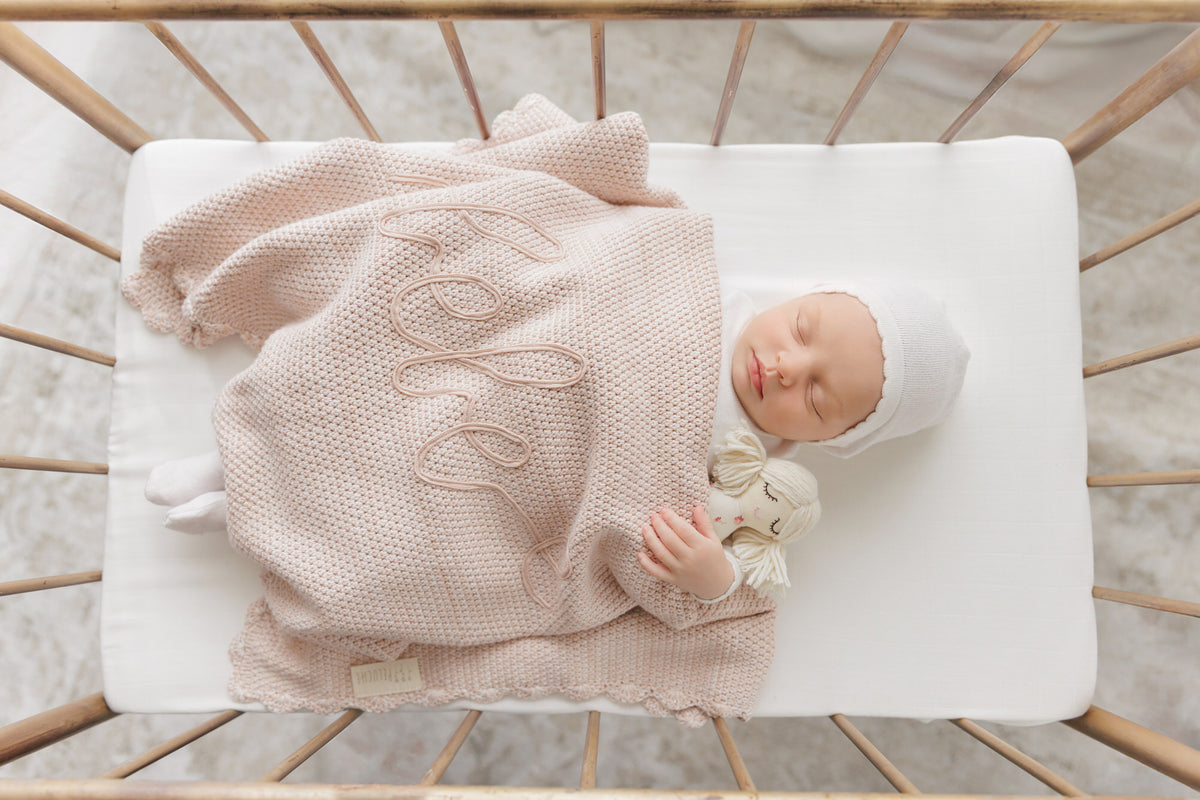 Peluche Malange Scalloped Blanket - Rose
