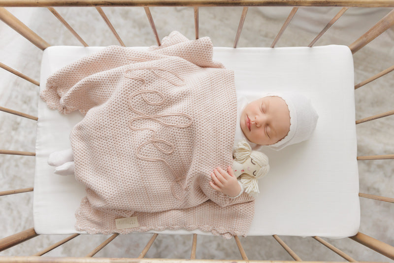 Peluche Malange Scalloped Blanket - Rose