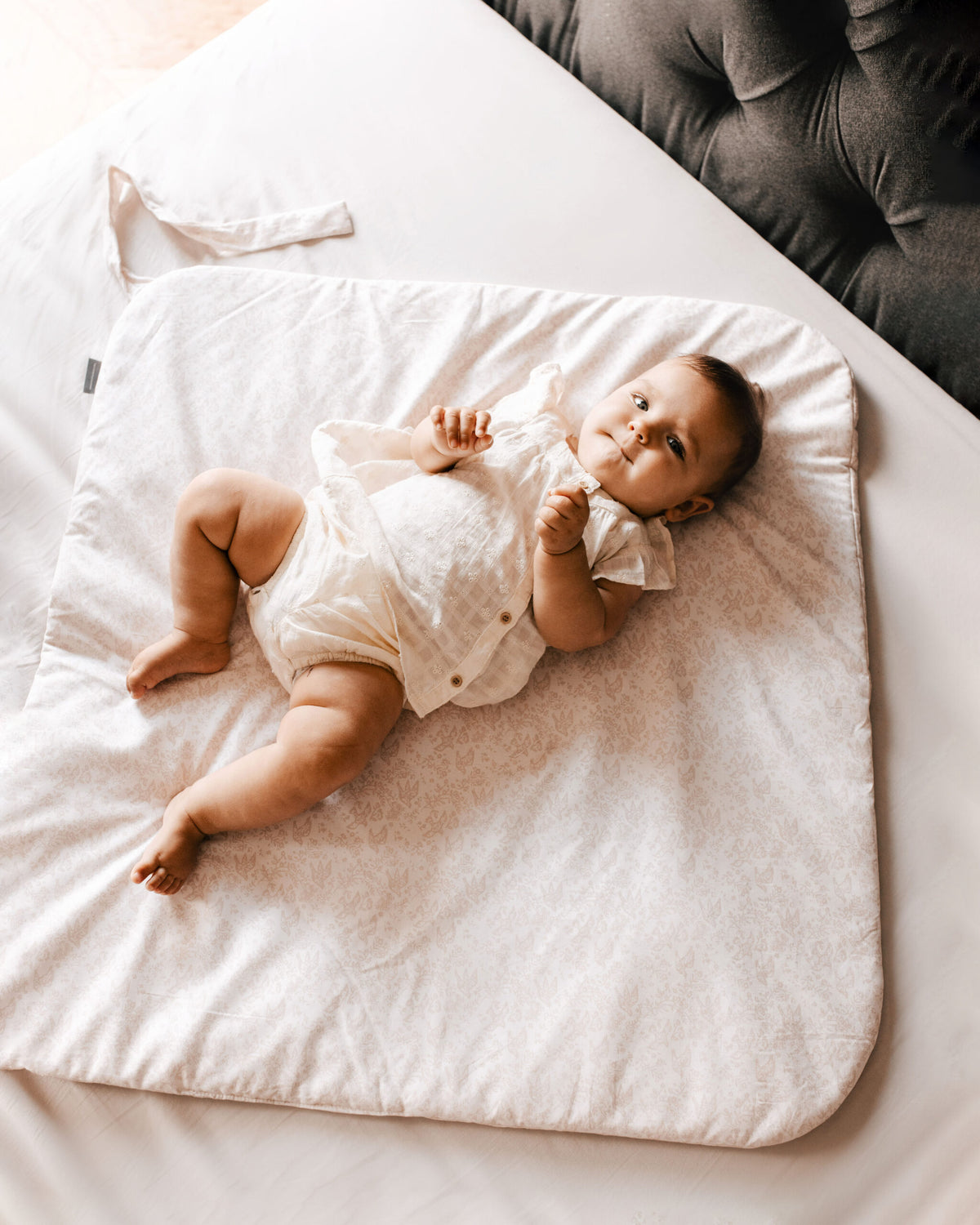 Petite Laure Pigeons Wrap - Beige