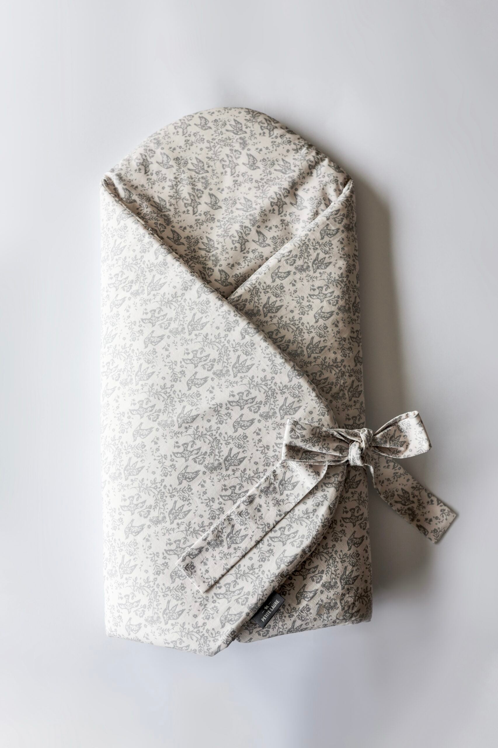 Petite Laure Pigeons Wrap - Grey