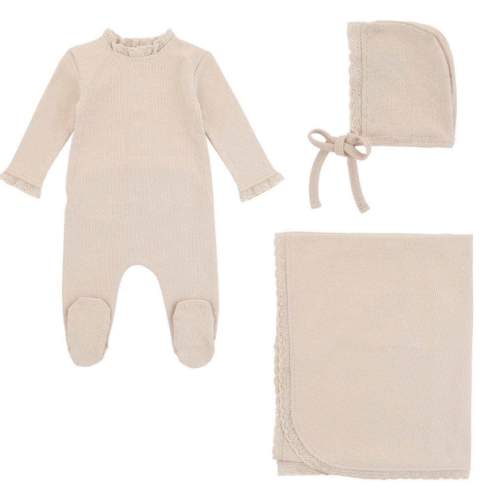 Noggi Eyelet Trim Layette Set