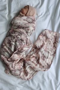 Little Threads Vintage Pink Floral Pillars Muslin Blanket