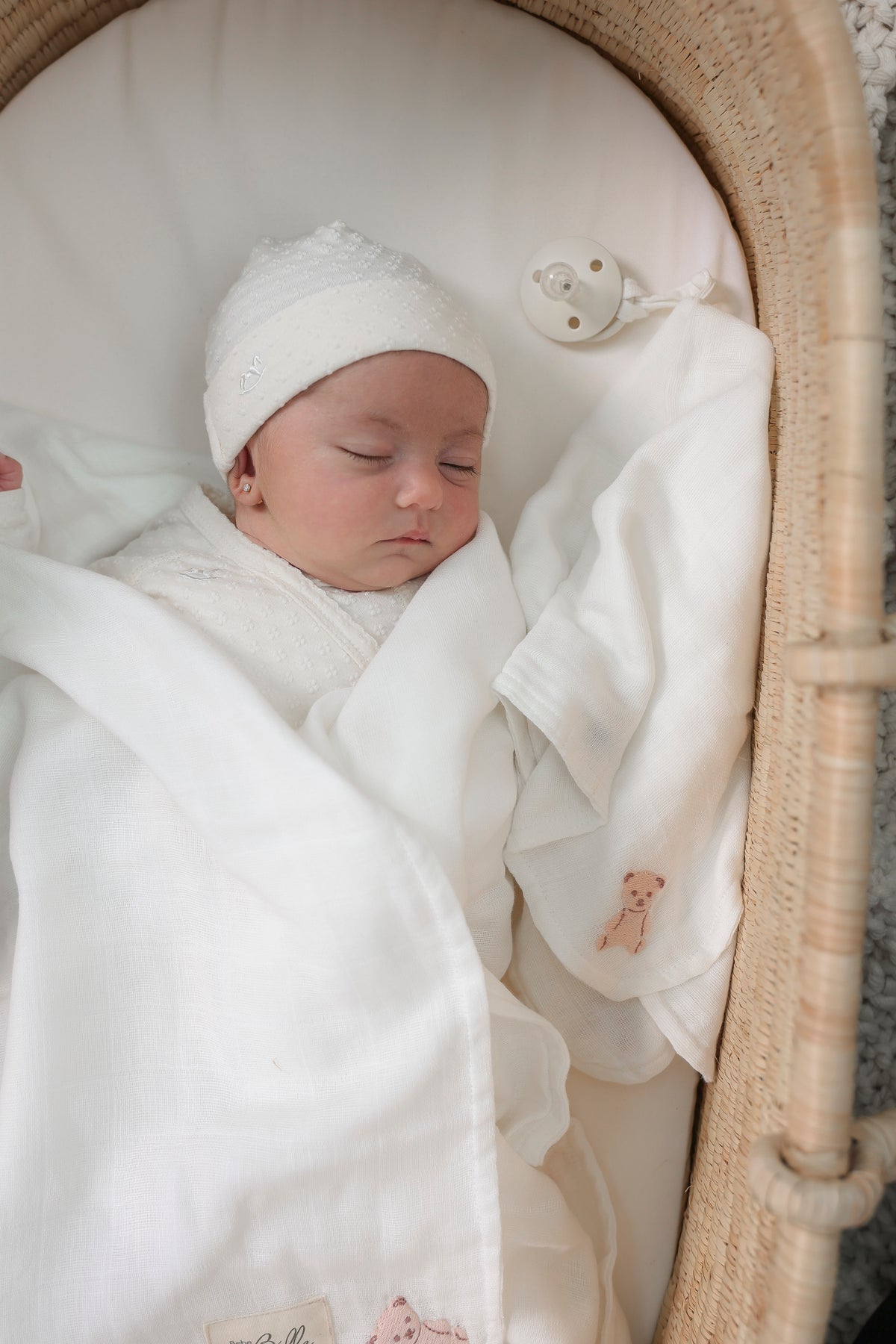Bebe Bella Modal Bear Embroidery Layette Set - White Pink