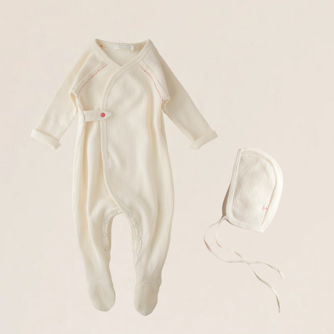 Ferne Waffle Hadagi Footie & Bonnet - Ecru/Red