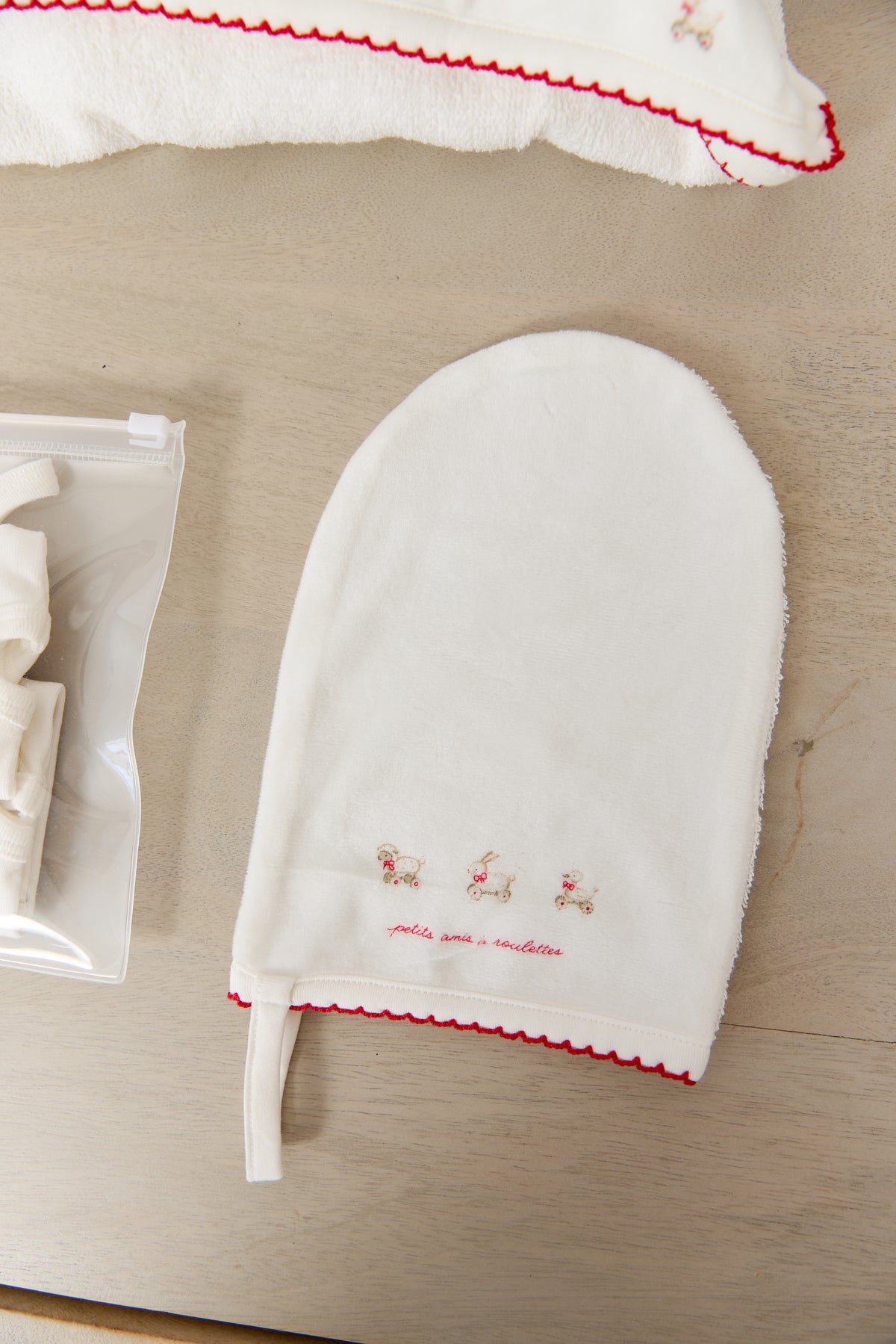 Kipp Petits Amis Towel + Mitt - Red