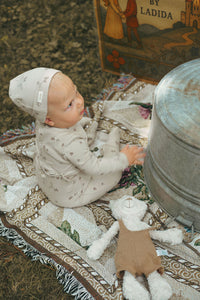 Ladida Acorn Layette Set
