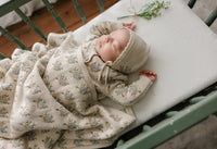 Peluche Floral Intarsia Knit Blanket & Bonnet - Powder