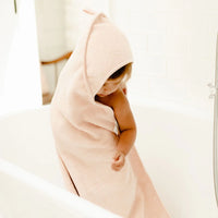 Elys & Co Sold Scalloped Hooded Towel and Washcloth Set - Pink