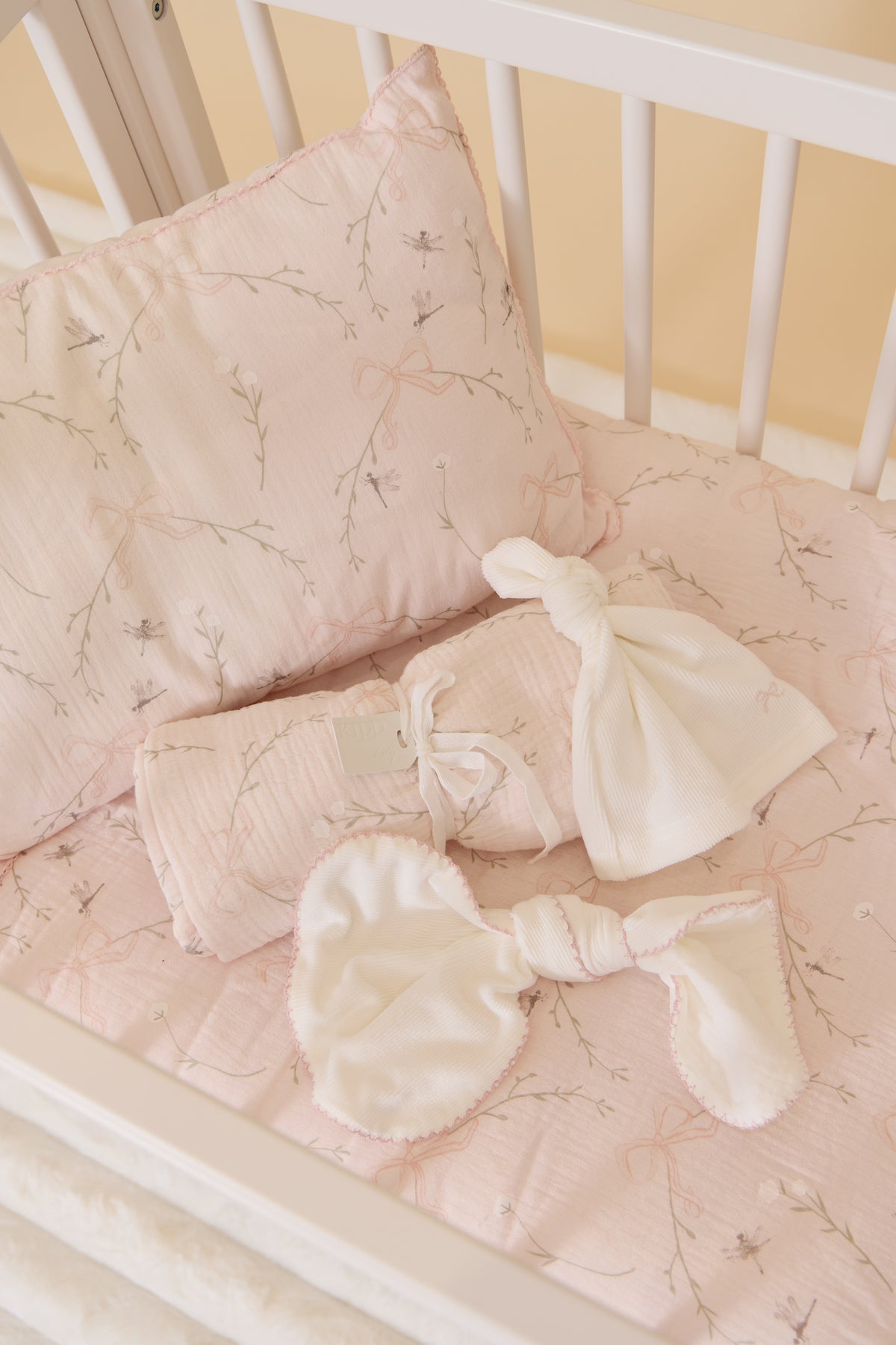 Kipp Flying Ribbons Mini Crib 4 Pc Set-Pink