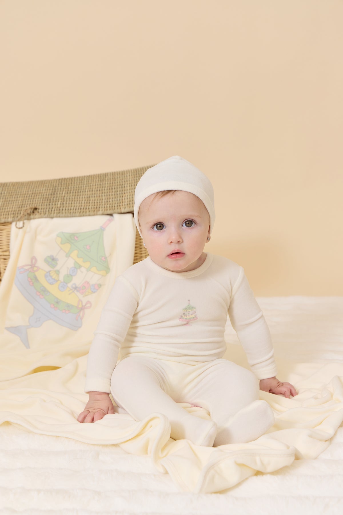Kipp Party Cake Footie & Hat - White Pink