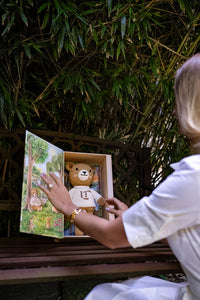 Lil Teddy Classic Collector’s Bear – Storybook Edition