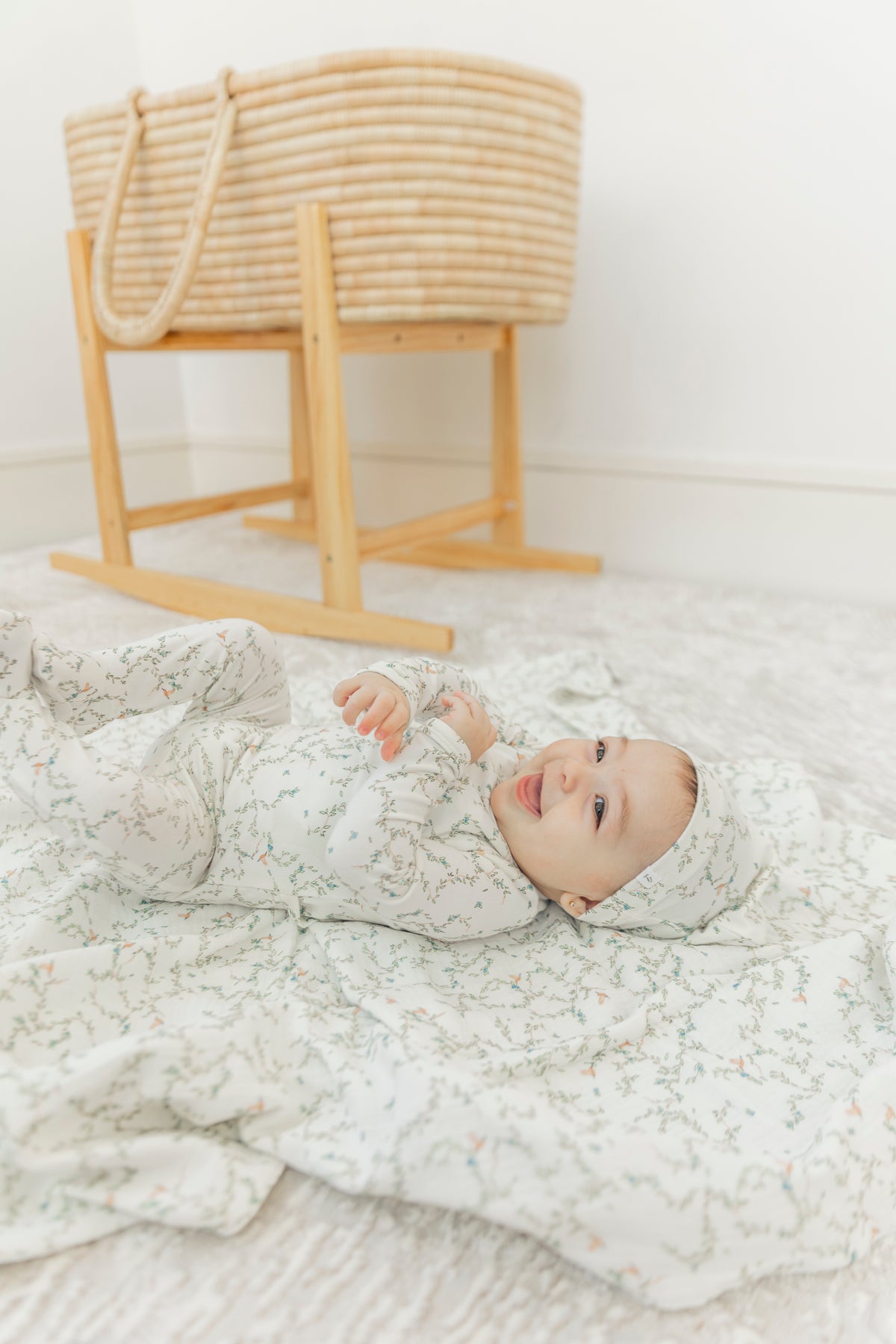 Little Fragile Leaves and Birds Print Layette Set