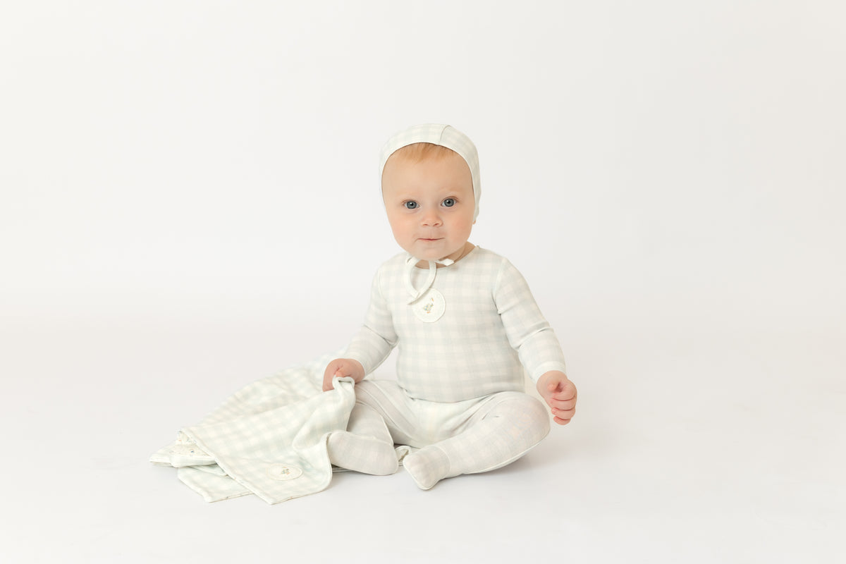 Bee & Dee Goose Plaid Footie & Bonnet - Chalk White Boys