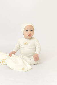 Bee & Dee Mail and Flowers Footie & Beanie - Chalk White Boys