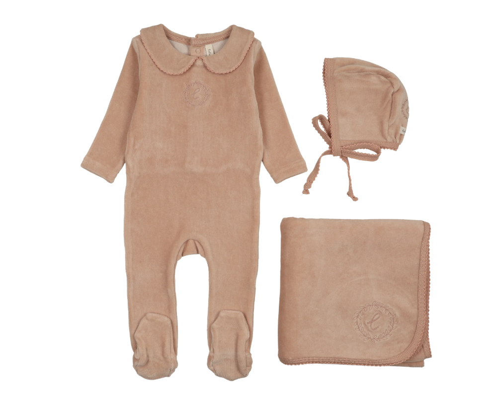 Lilette Velour Crest Emblem Layette Set - Dusty Pink