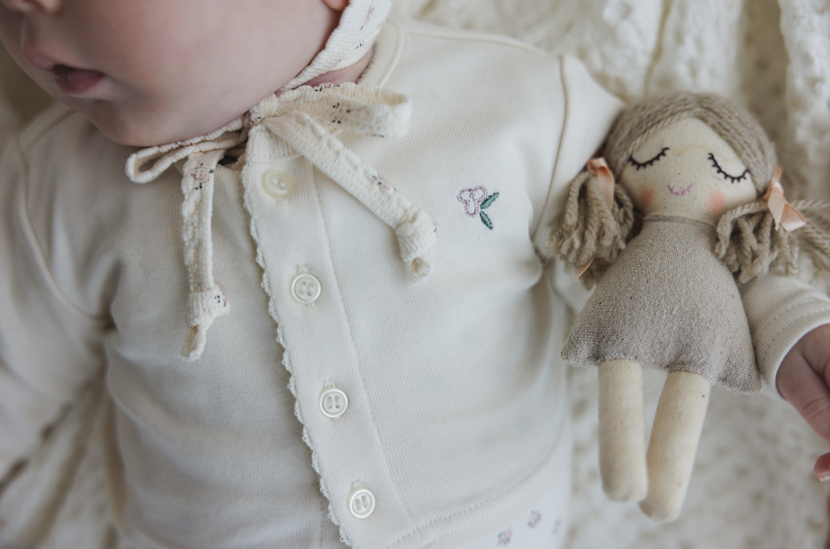 Lilette Embroidered Bud Footie, Cardigan & Bonnet - Cream/Pink