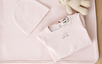 Noggi Striped Ducky Footie & Bonnet - Dusty Pink