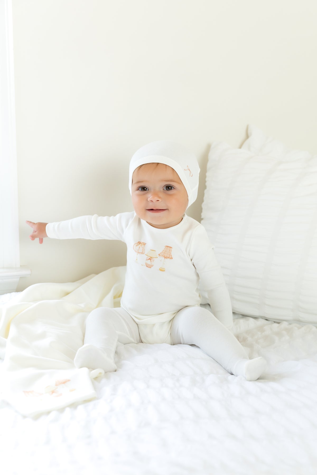 Bee & Dee Shades of Baby Layette Set -Chalk White Girls