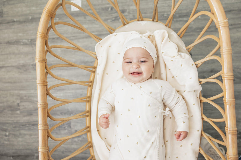 Little Fragile Ribbed Scattered Leaves Layette Set