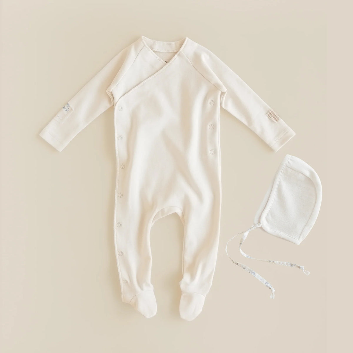Ferne Patch Footie & Bonnet - Ecru/Blue Calico
