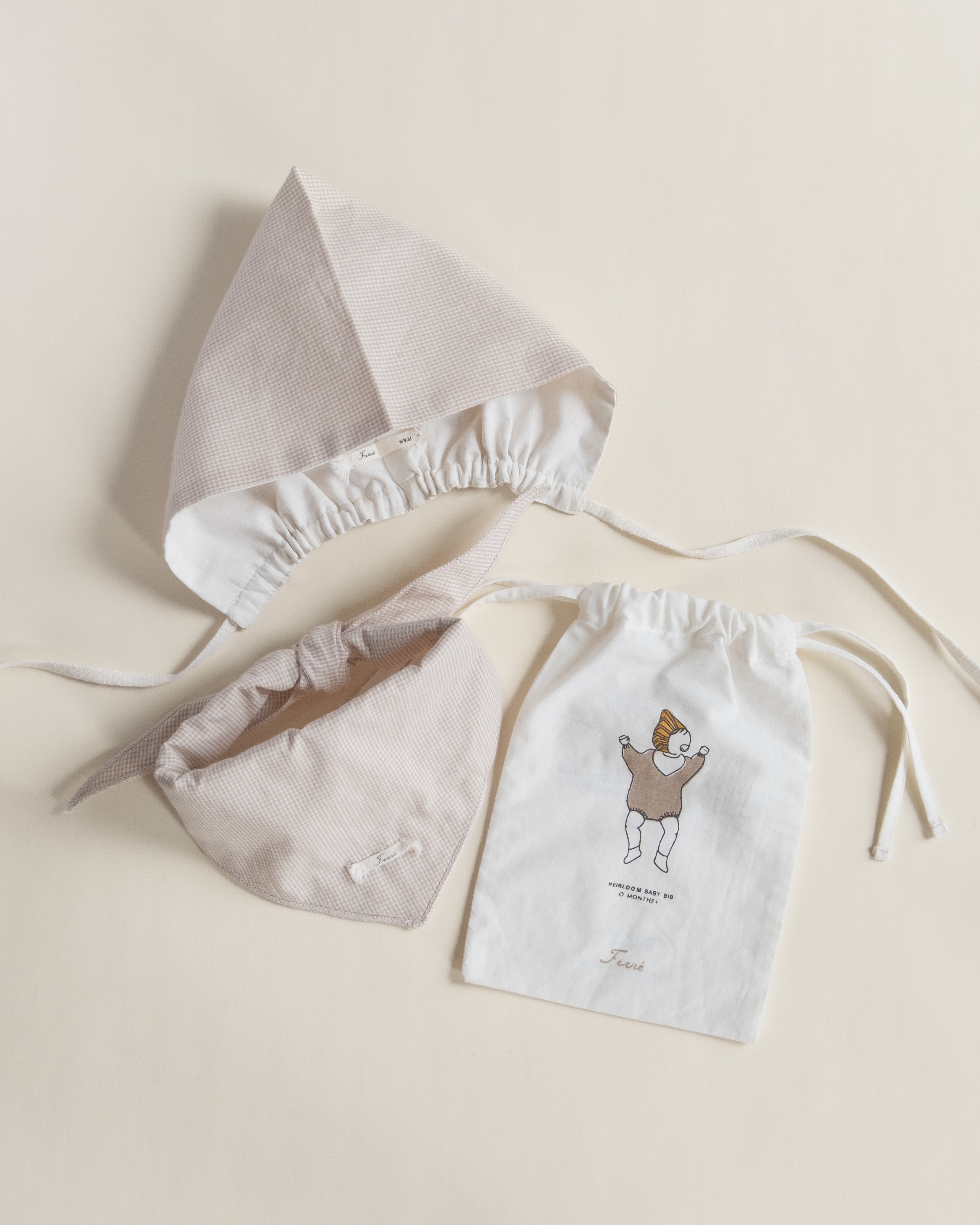 Ferne Keepsake Bonnet & Bib Set - Oat Gingham