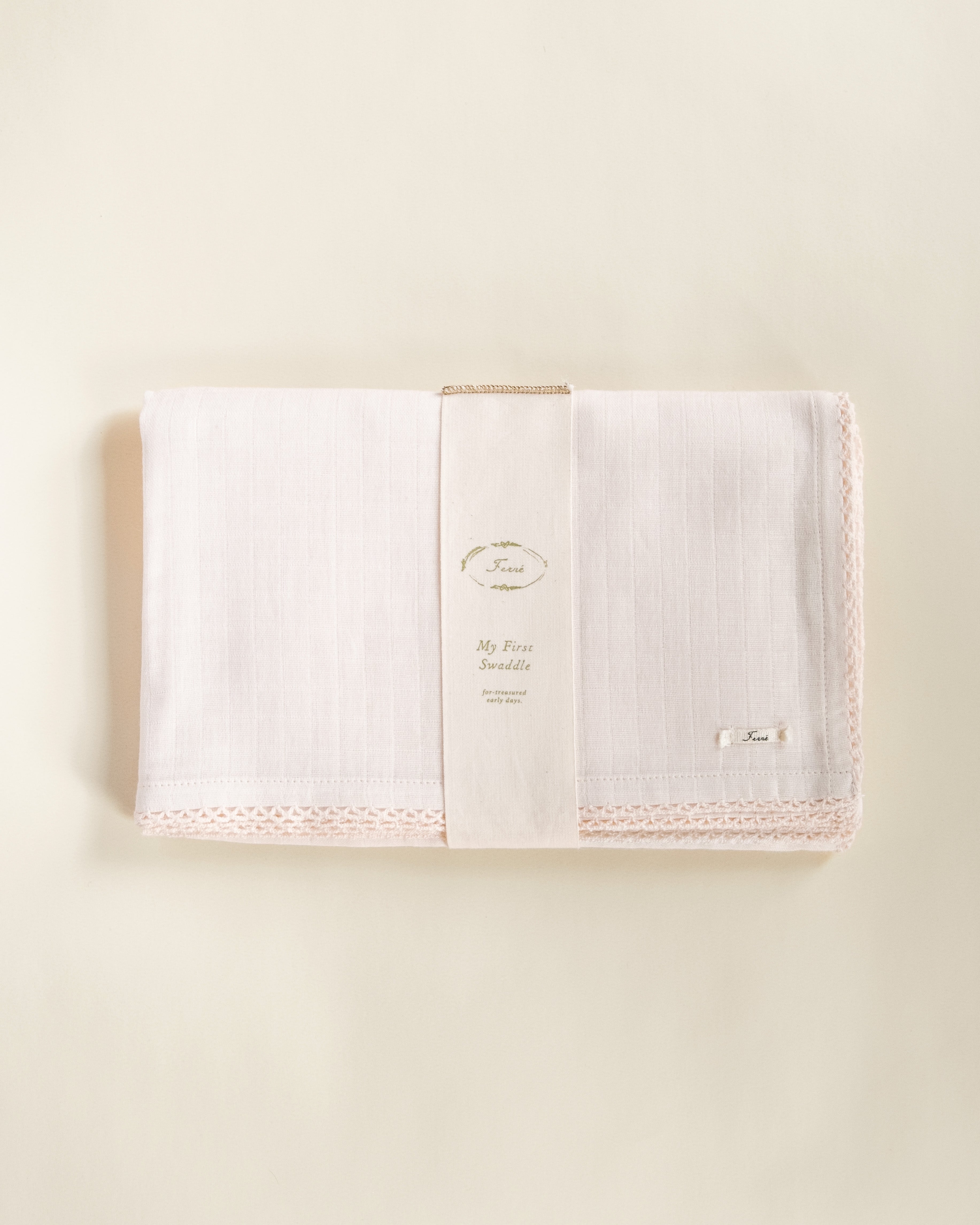 Ferne Swaddle - Barely Pink