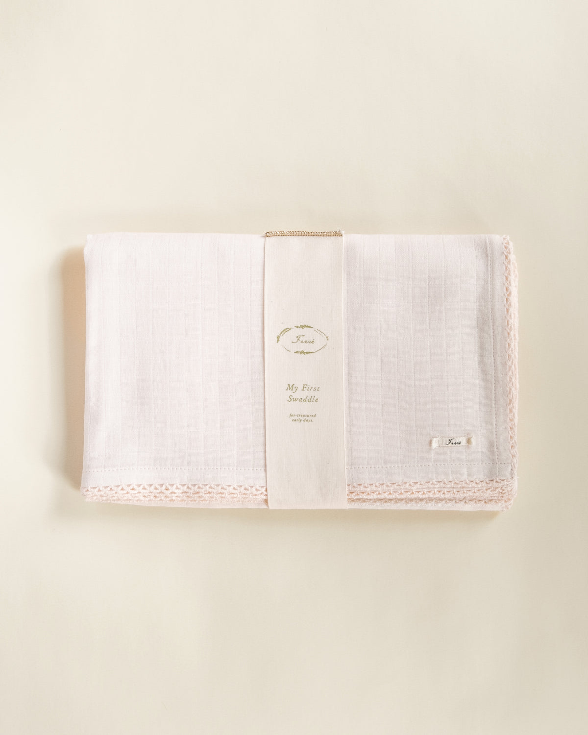Ferne Swaddle - Barely Pink