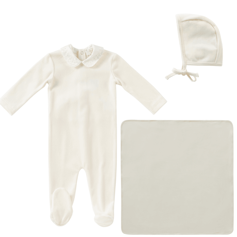 Kipp Embroidered Collared Layette Set