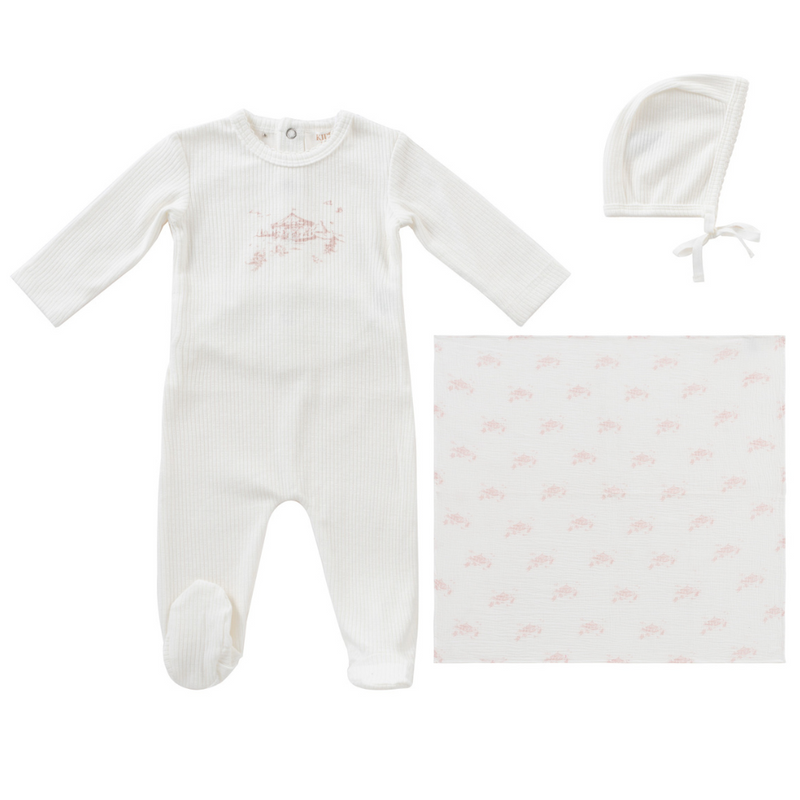 Kipp Carousel Layette Set