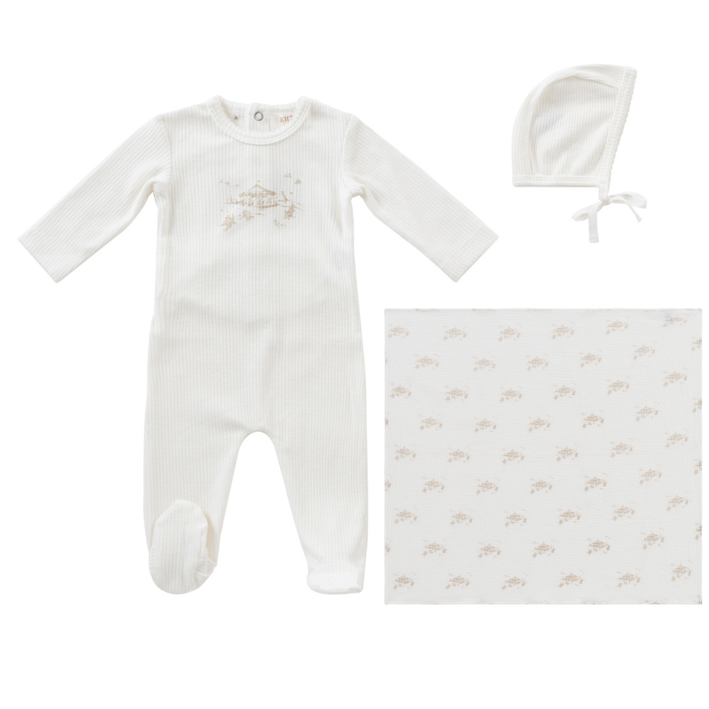 Kipp Carousel Layette Set